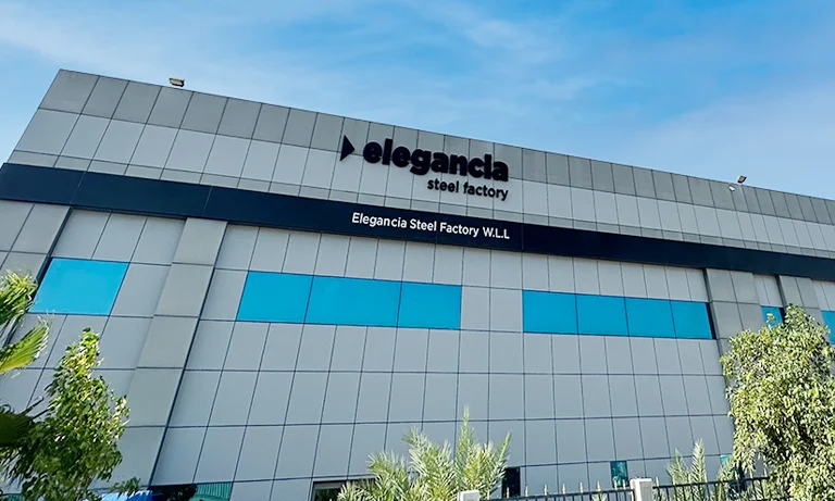 مصنع الصلب يستخدم ألواح ساندويتش البولي يوريثان 75 مم