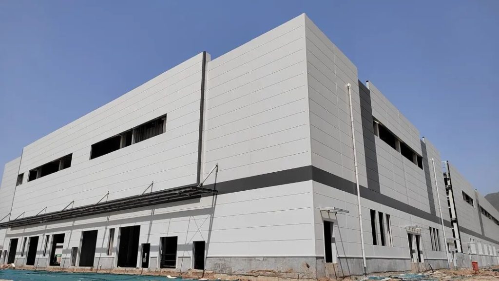 لوحة ساندويتشية للمجمع اللوجستي