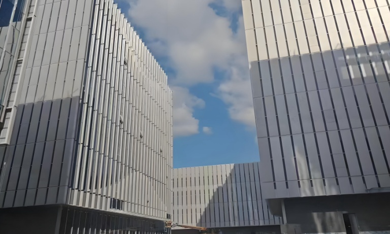 واجهة ألمنيوم لمجمع شنغهاي الصناعي